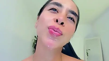 sophierooy22 webcam stripchat model stream image