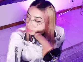 lizzie-evans webcam model stream image