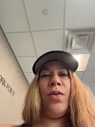 Bigbuttbrooklynn webcam stripchat model stream image