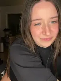 nerdynina webcam model stream image