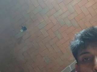 elvergon20cmm webcam model stream image