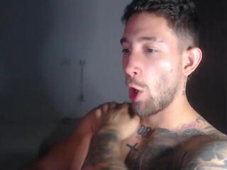 Thiago Thomspons webcam model stream image
