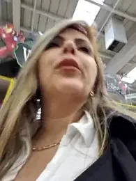 _Abril-Office1 webcam model stream image