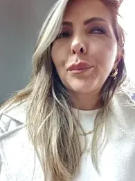 _Abril-Office1 webcam model stream image