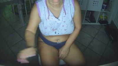 moniba webcam model stream image