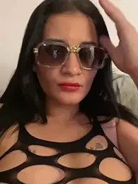 hotbeurette webcam stripchat model stream image