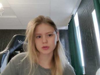 Emma_Peter webcam bongacams model stream image