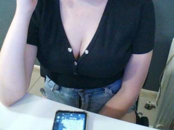 DarinaX webcam bongacams model stream image