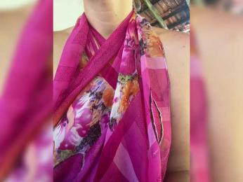 KinaMoonLove webcam model stream image