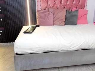 aisha-moore webcam model stream image