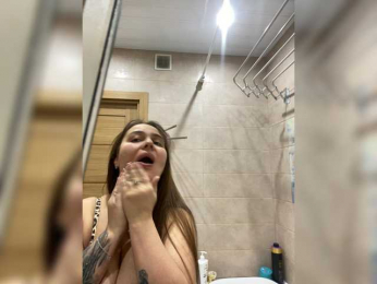 Sweetgirl31111 webcam model stream image