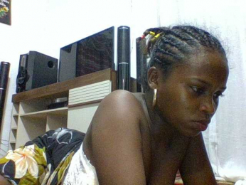 arline52 webcam model stream image