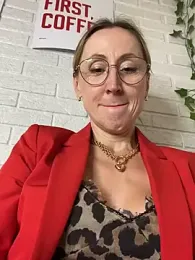 LauraDavis webcam model stream image