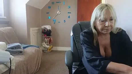 hollyjanesmith webcam stripchat model stream image