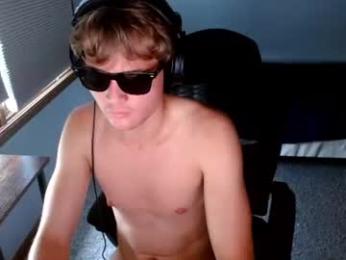 chill_fit_guy webcam model stream image