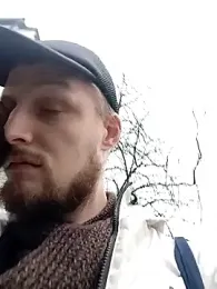 yurii_magic webcam model stream image