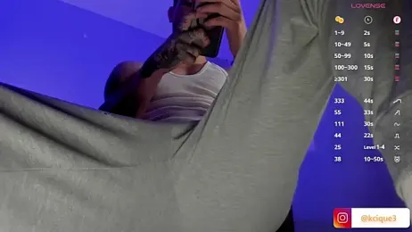 K_cique webcam model stream image