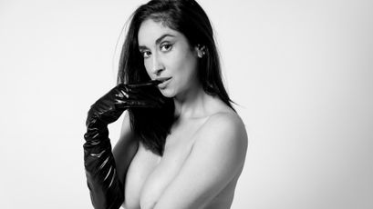 Luxuria1 webcam model stream image