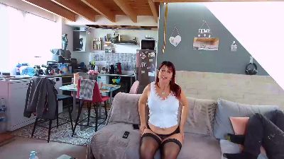 Couplebg webcam model stream image
