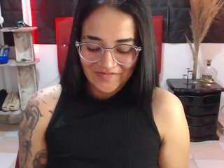 emilybazan webcam model stream image