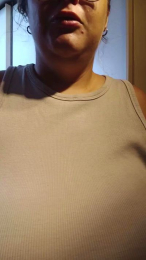 illegalee webcam model stream image