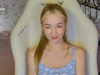 MeowMia webcam model stream image