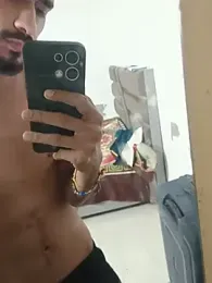 ashok33 webcam model stream image