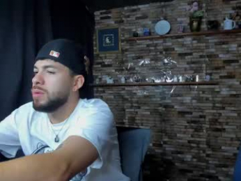 mia_and_vincentt webcam model stream image