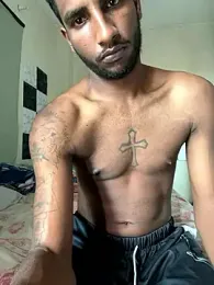 Indiazinhax webcam model stream image