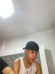 yoskingg webcam stripchat model stream image