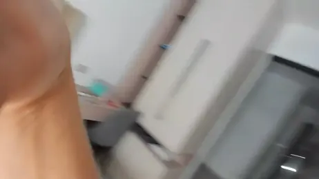 SofiClimbing webcam model stream image