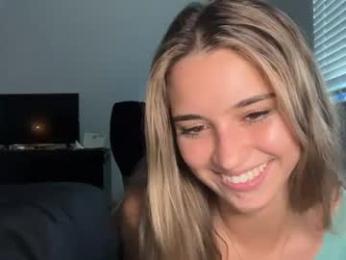 iamtatiana10 webcam chaturbate model stream image
