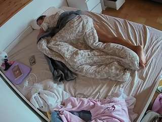 voyeurcam-julmodels-greybed-1 webcam model stream image