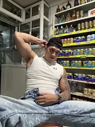 OliverWest04 webcam model stream image