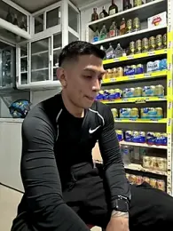 OliverWest04 webcam model stream image