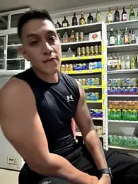 OliverWest04 webcam model stream image