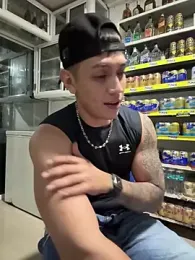 OliverWest04 webcam model stream image