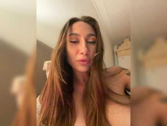 Juna97 webcam bongacams model stream image