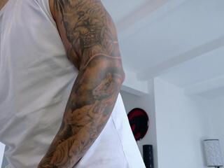 Thony Muscle webcam model stream image