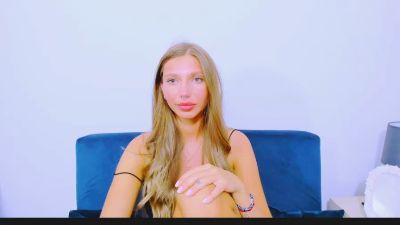 EmmaCharming webcam model stream image