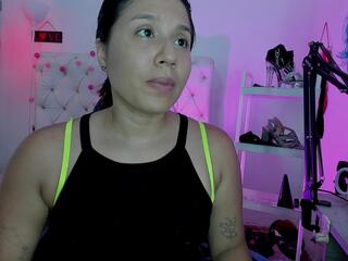 Maya Cutee webcam model stream image