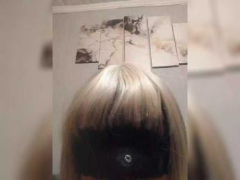 Tatap webcam bongacams model stream image