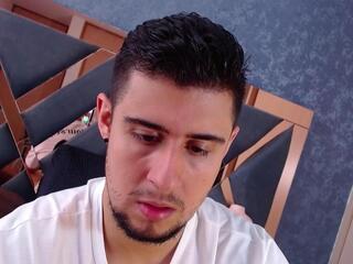 Ryan Evanns webcam model stream image