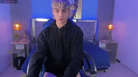 SamBlack_ webcam model stream image