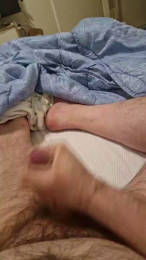 Cuddly2 webcam model stream image