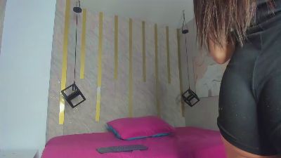 Abril_Hills webcam model stream image