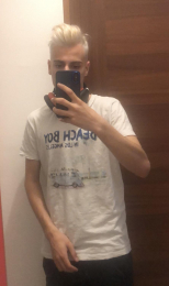 TheRealDenis webcam model stream image