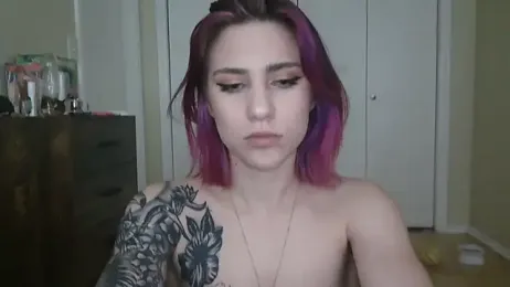 NatalieKneals webcam model stream image