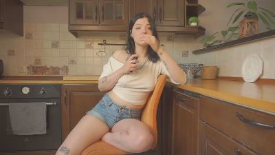 OdellaHarding webcam model stream image