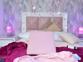 EvaSterling webcam model stream image